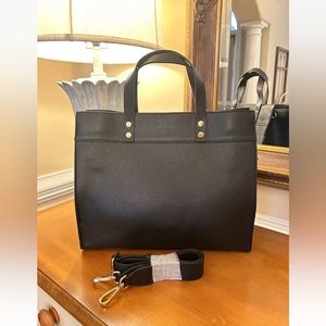 Mark And Graham Large Essential Leather Tote Black READ